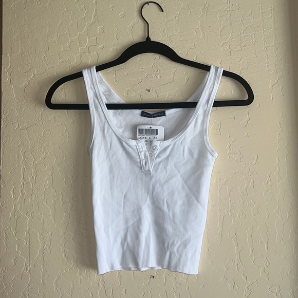 BRANDY MELVILLE TOP - Picture 1 of 3